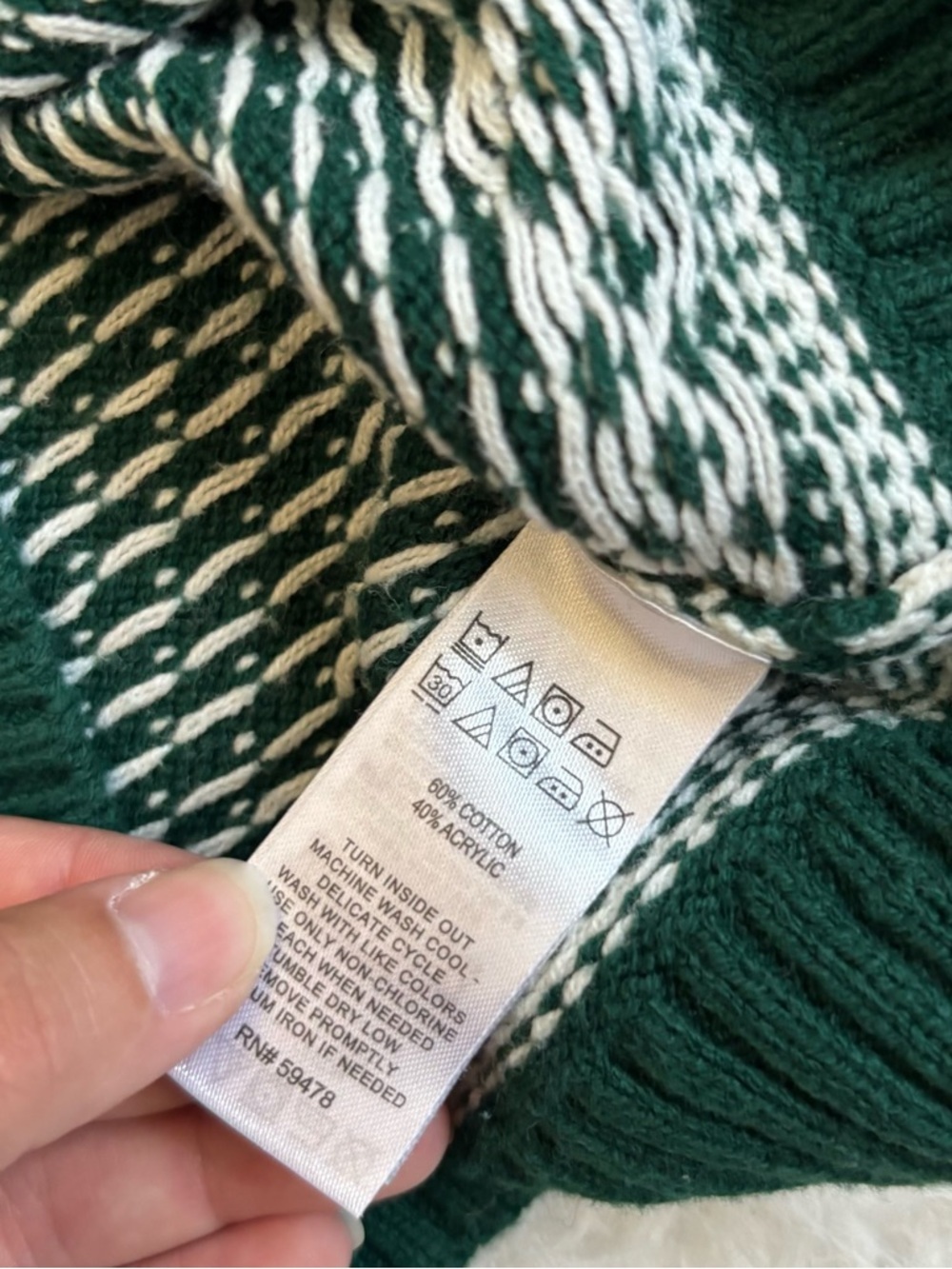 Tahari Festive Baby Cozy Knit Green & Snowflake Cardigan and Hat Set - Picture 3 of 3